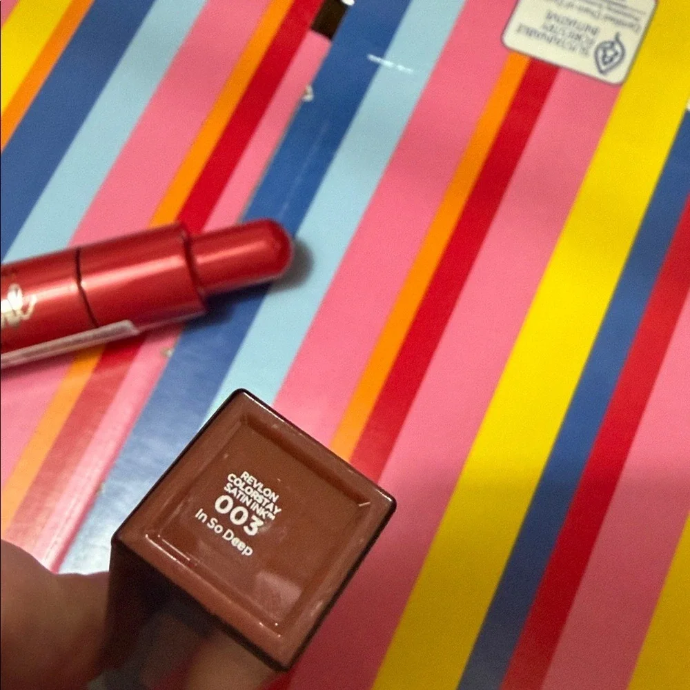 5 Pcs‎ Revlon Liquid Lipsticks and Lip Oil Bundle Eyeliner Face Lift